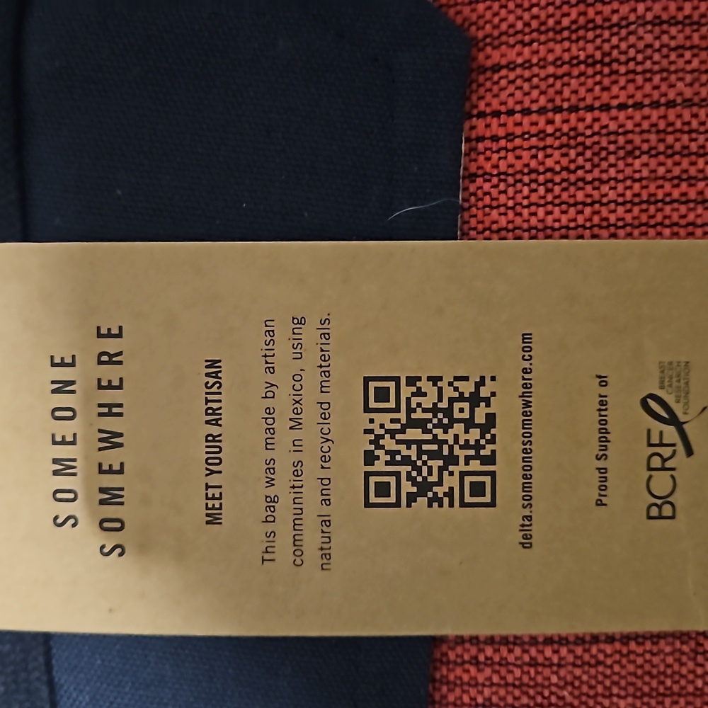 4 amenities kits - Picture 3 of 3